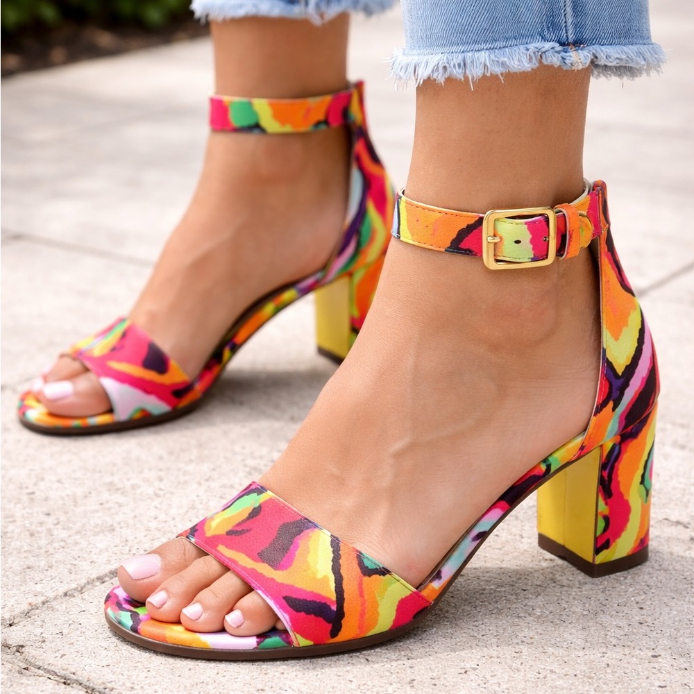 NEW Neiman Marcus Multicolor Abstract Print Block Heel open-toe Sandals size 8